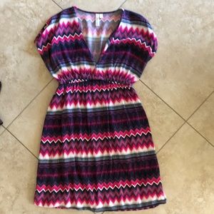 Super cute dress or beach cover.